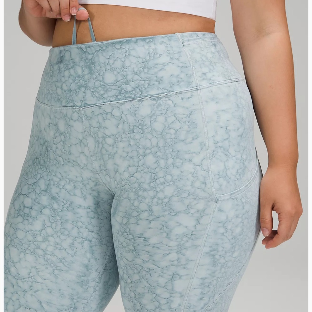 ⭐️NEW⭐️Fast and Free HR 25” Lululemon!